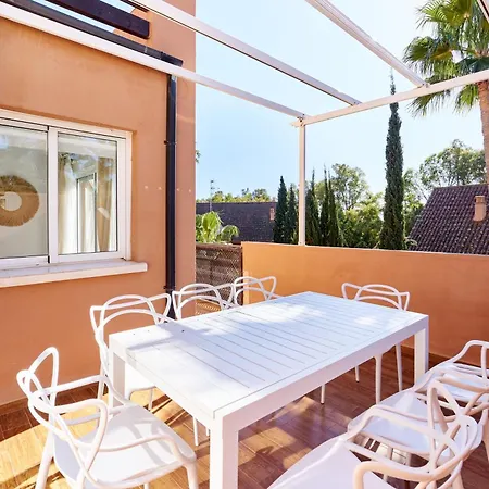 Stunning Duplex Penthouse 300m From The