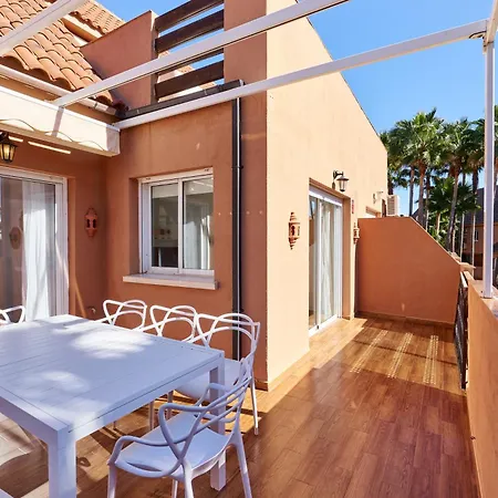 Apartment Stunning Duplex Penthouse 300m From The