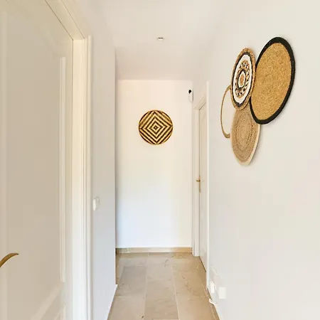 Stunning Duplex Penthouse 300m From The