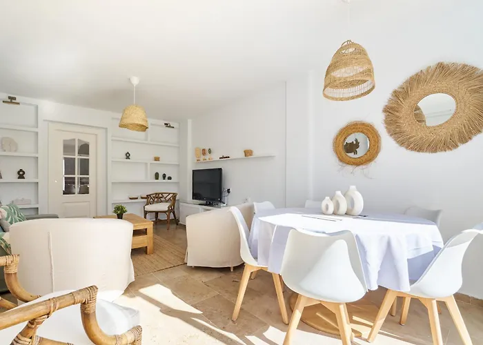 Stunning Duplex Penthouse 300m From The Apartment Casares