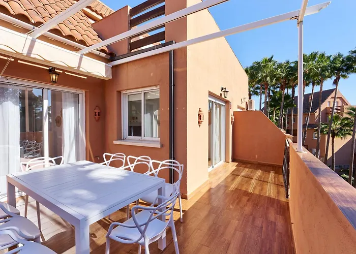 Apartment Stunning Duplex Penthouse 300m From The