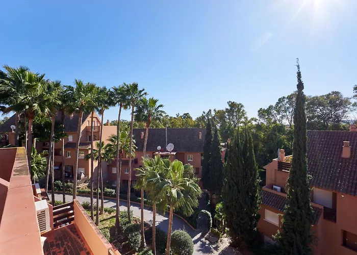 Stunning Duplex Penthouse 300m From The Apartment