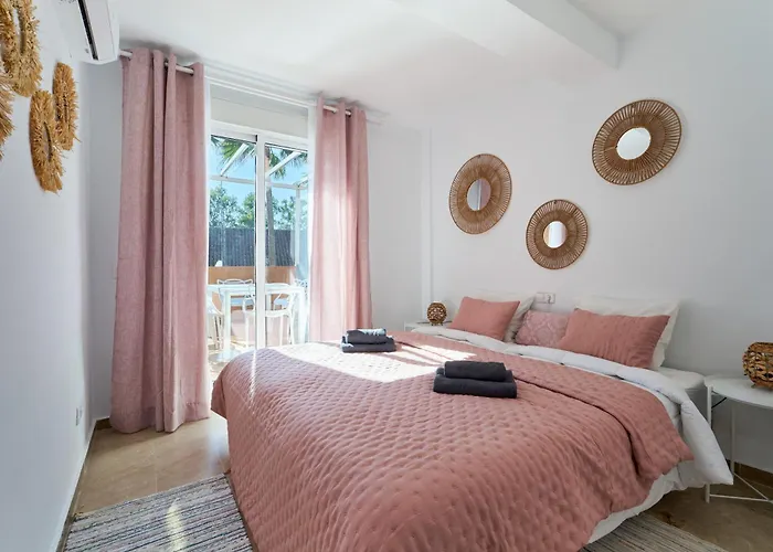 Stunning Duplex Penthouse 300m From The *